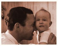 Peter guckt als hätte er in die Windeln gemacht