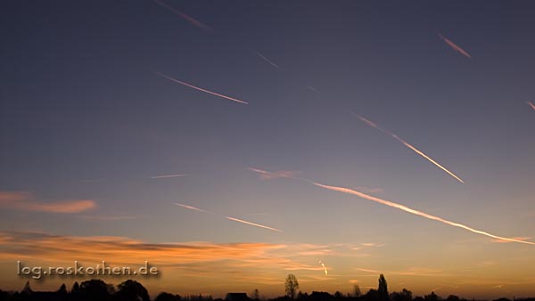 Morgenstimmung ueber Str. Hubert (Kempen)